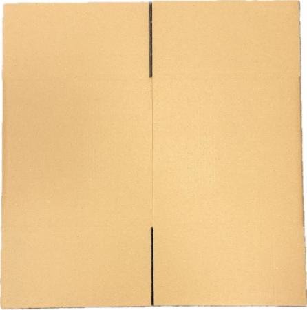 Schwerlastkarton 355x355x355 mm im flachliegenden Zustand für die platzsparende Lagerung.