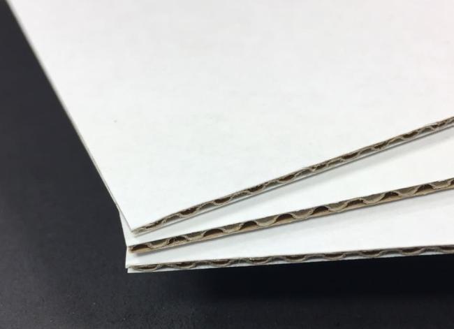 E-Welle 1.30 w/w Wellpappe 1200x2400mm