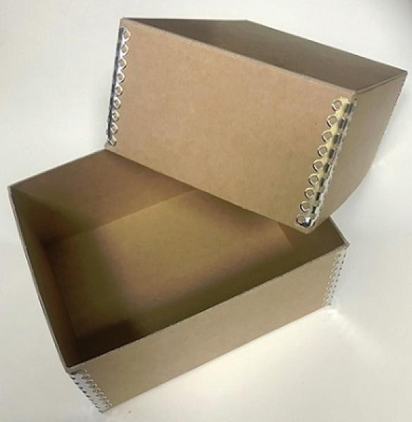 Stülpdeckelkarton Metalleckleistengeheftet 150x120x70/70mm